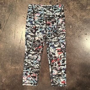 Lululemon Break Free Crop